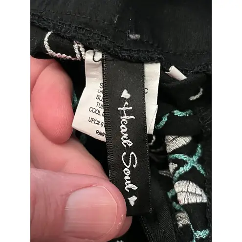 Heart soul Floral Embroidered A Line Zip Back Skirt 28” Waist Size 1