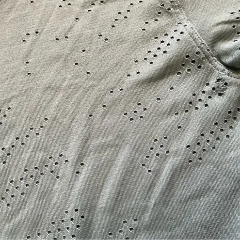 Lululemon  Womens blue long sleeve swiftly tech shirt perforated size 6 - Image 5