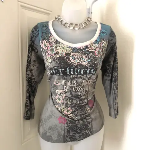 NWT Vanilla Sugar Edgy grunge 2000s Y2K grunge top with a floral, skull, angel, and rose design Measurement in pics Multi Size M