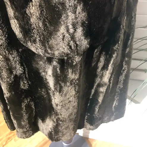 Hens & Kelly vintage 70s Jackie O Peacoat Faux Fur Double