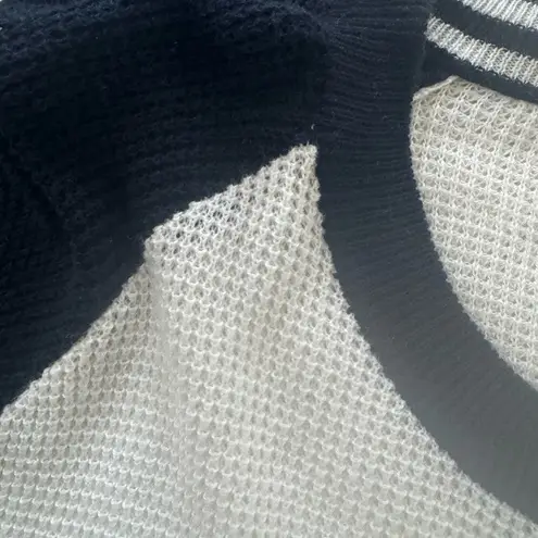 Faherty Navy and White Crew Neck Sweater Casual Activewear Size Large Beach - Image 3