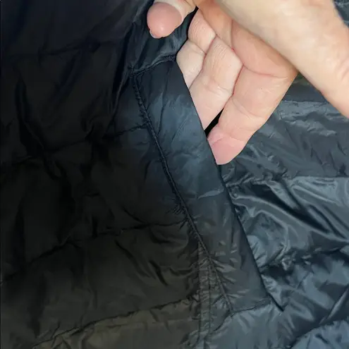 Women's Reversible Black and Maroon Quilted Hoodie Jacket Size XXL