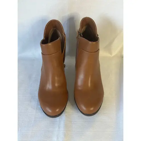 Giani Bernini Abalina Brown Faux Leather Short Bootie Size 5.5