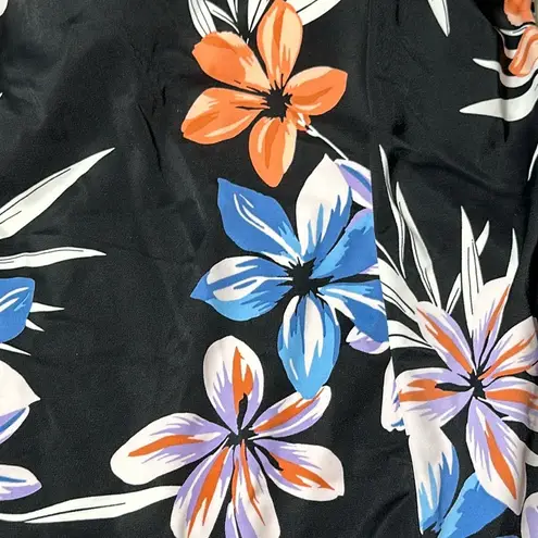 Island Escape Swim Island Escape Hawaiian Bloom Tankini Top size 8 NEW Black
