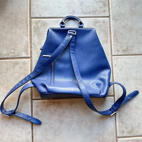 Matt & Nat Blue Vegan Leather Backpack Pebbled leather