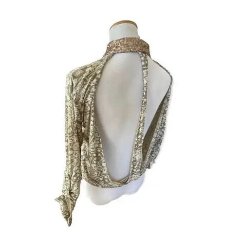 Buckle Womens  BKE Gimmicks Sequin Collar Back Collar Button Down Cutout Top - S