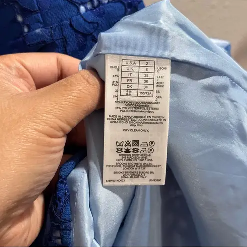 Brooks Brothers Red Fleece Size 2 Blue Floral Lace Lined Sheath Cocktail Dress