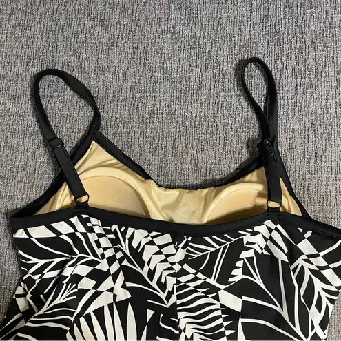 Maxine of Hollywood Black & White Fern Print One Piece Swimsuit