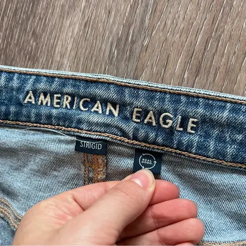 American Eagle  mom jean distressed