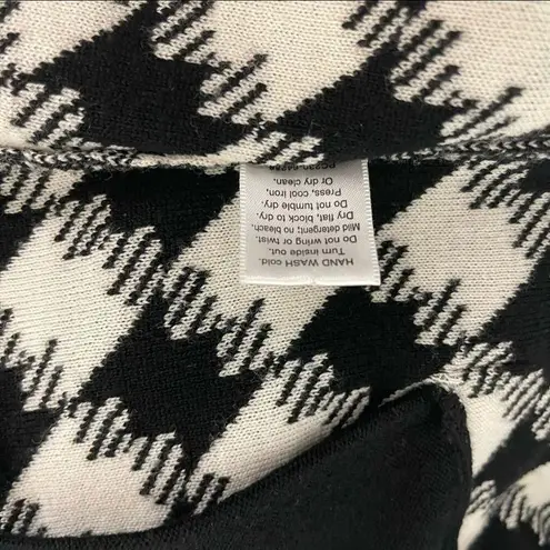 Pendleton Petite 100% Merino Wool Cardigan Buttons Pockets Houndstooth Medium