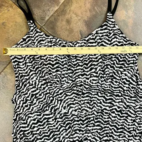 Great Lengths Zebra Tiered Ruffle Swimsuit 20 Black Size undefined