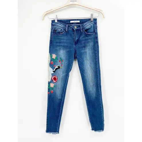 KanCan Crane Bird Floral Embroidered Frayed Hem Mid Rise Skinny Blue Jeans Sz 25
