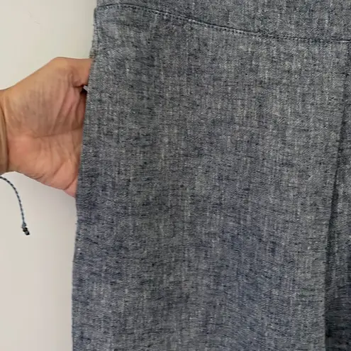 Chelsea28 Cropped Linen/Rayon blend pants. Size Small
