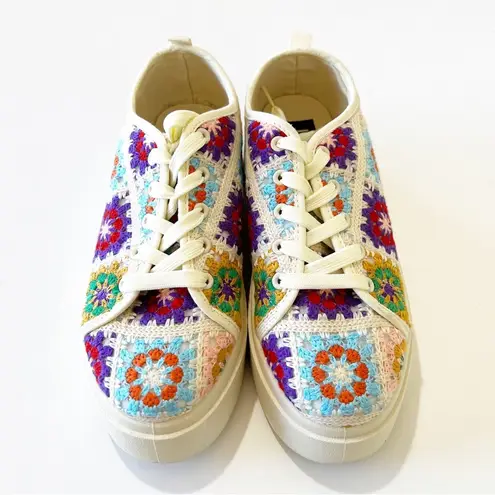 Dirty Laundry  DL Rambling Crochet Platform Sneakers Women’s Size 9 Granny Square