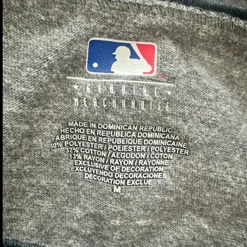 MLB New York Yankees Raglan Shirt Size M Gray Blue 3/4 Sleeve Baseball Tee Size M