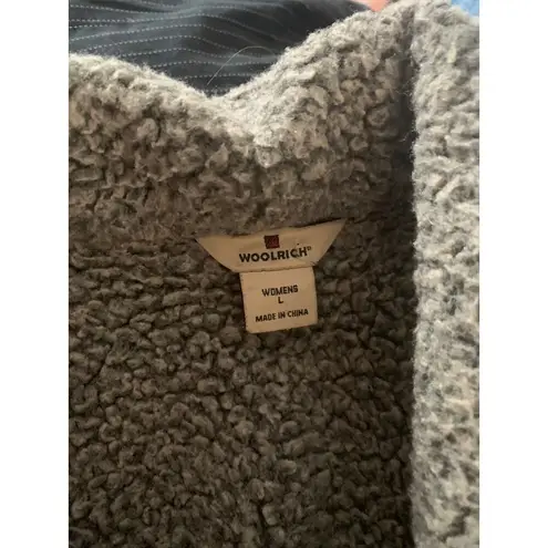 Woolrich black Sherpa lined woman’s coat size large