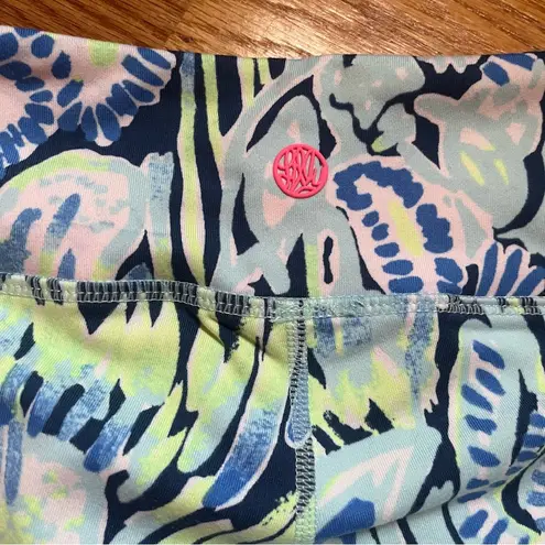 Lilly Pulitzer  Luxletic Weekender Cropped Pant Indigo Sunset Swim size small