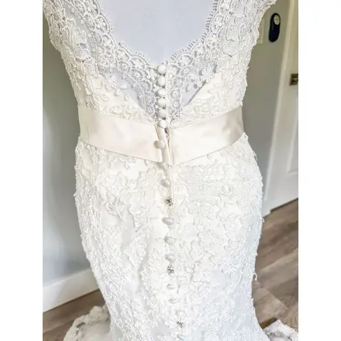 Allure Bridals Queen Anne Neckline Wedding Dress