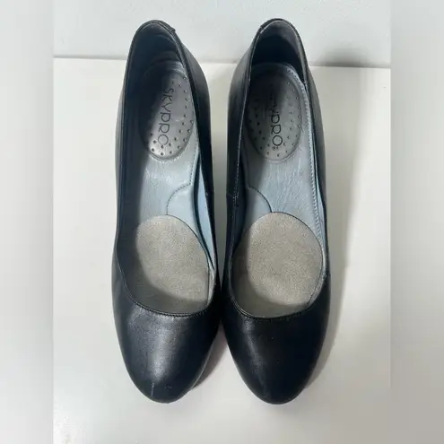Skypro Anesia Machado II Flight Attendant Cabin Crew Slip On Leather Pumps Heels Black Size 6.5
