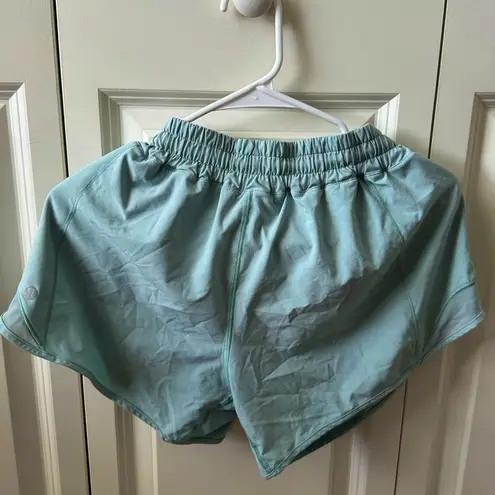 Lululemon Mint  Hotty Hot shorts 4” Size: 6