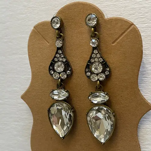 NWT Crystal Drop Statement Earrings Silver