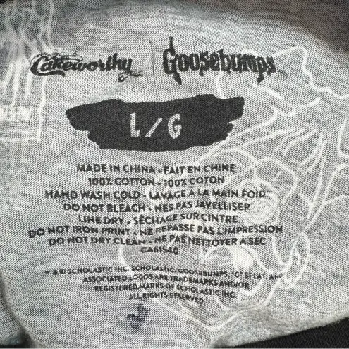 Goosebumps Horrorland All Over Grafitti Print Black Crewneck Tee by Cakeworthy Size L