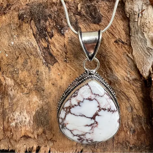 Wild Horse Turquoise 925 Silver Plated Necklace Native American Jewelry Brown