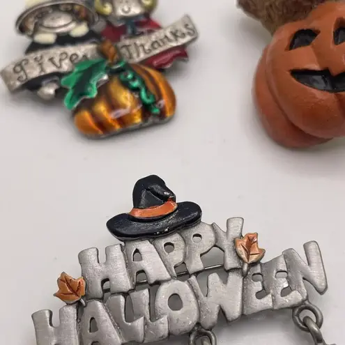 Lot Of 3 Brooch Pins Thanksgiving Give Thanks / Happy Halloween