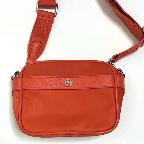 Lululemon  Now and Always Crossbody Mini in Brick Orange