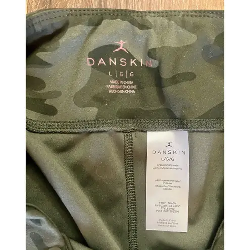 Danskin Ladies' High Rise Olive Green Camo Size L Legging Size L