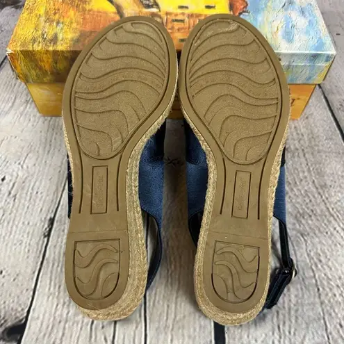 Bella Vita Women’s Kimora Wedge Espadrille Sandals Navy Thai Silk 10M NEW