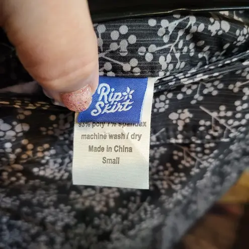 NWOT RipSkirt Hawaii Length 1 Small Farmhouse Twigs Gray