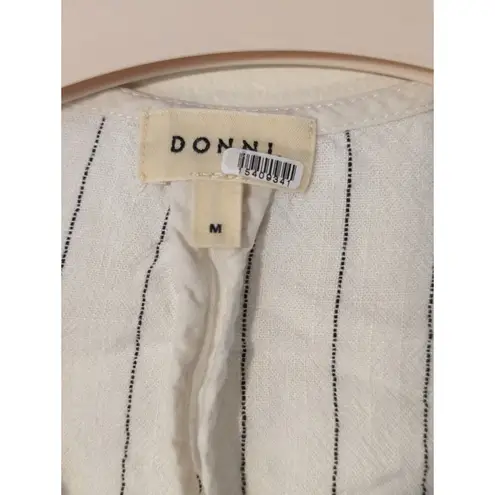 RTR Donni. White Black Pinstripe Sleeveless Button Front Vest Size Medium tank