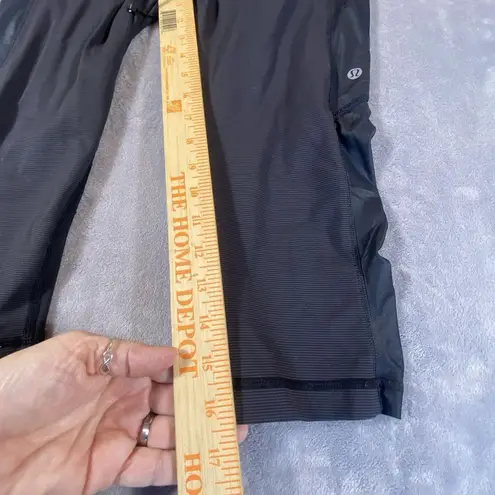 Lululemon Leggings Capri Pants 8 Black Foil Sides‎ Yoga Running Dance Textured