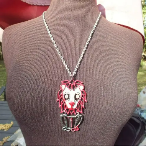 Large White Face Lion Necklace, Red and Silver Colors on Large Alloy Chain