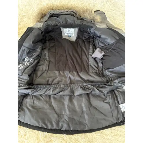 Magellan outdoors Women's Gray White Faux Fur Hooded Winter Parka Jacket medium