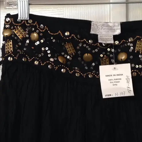 FINAL MARKDOWN Women's Raiment Fashions Beaded & Sequin skirt sml Black