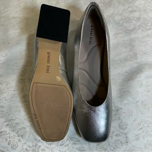 Gianni Bini  Metallic Silver Block Heel Pumps – Size 8.5M