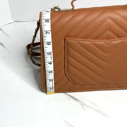 ALFA BAGS Classic Quilted Tan Shoulder Crossbody Red Lined Purse Chain Strap NEW