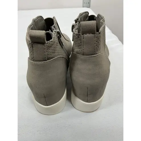 Womans Arizona Jean Co Lucy Bootie 6 M Gray Side Zip Flat Heel Round Toe