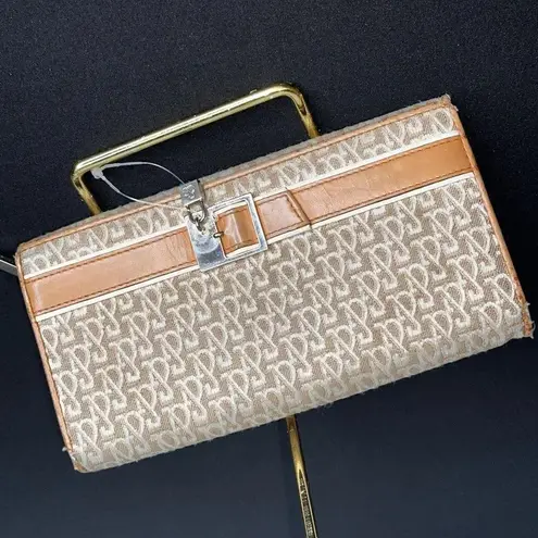 Pinky & Dianne Long Wallet