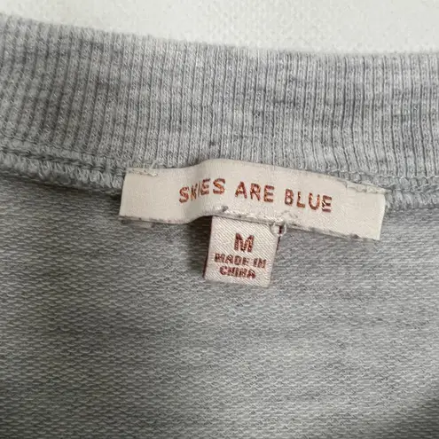 Skies Are Blue Embroidered Pullover Gray Sweater Size Medium