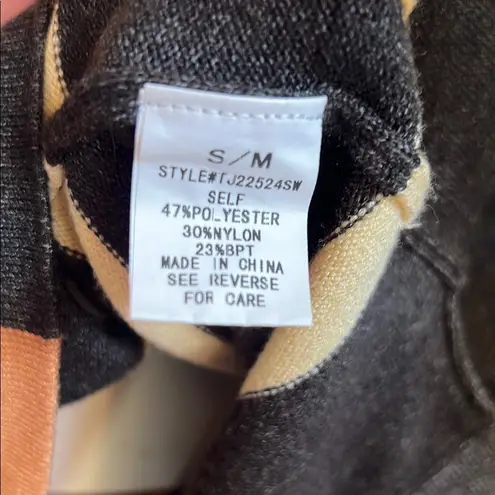 Cherry Cloth Brown and Black Oversized Dolman Sleeve sweatshirt Size undefined