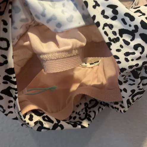 Kona Sol New Women’s Leopard Print Racer Back Twist front Bikini Top Size XS