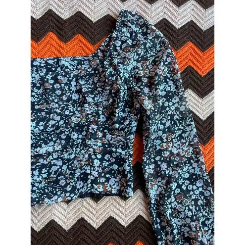 Lulus NWOT Black Floral Print Ruched Cropped Long Sleep Top sz XL