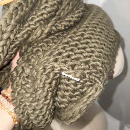 infinity Unbranded Olive Green Thick Knitted  Scarf