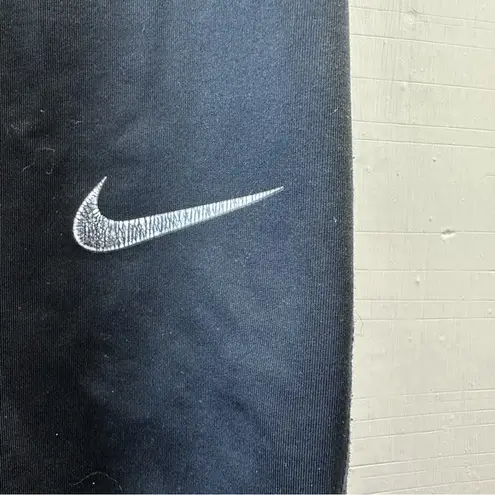 Nike  Pro black capri capris women's small logo shows wear as shown