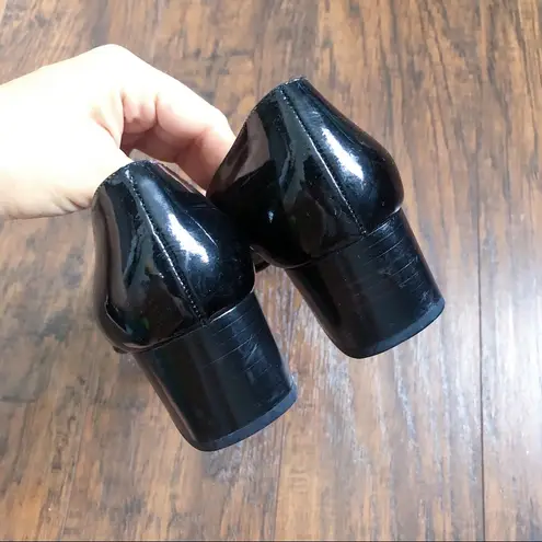 Salvatore Ferragamo • vintage black patent pumps heels block round toe chain