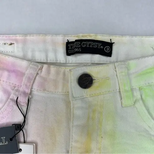 NWT True Gypsy rainbow tie dye Jean shorts in size 3 raw hems