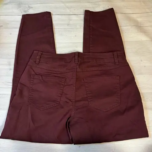 D. Jeans Stretch Skinny Jeans